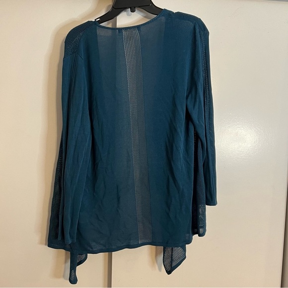 Emaline Cardigan. - Picture 2 of 3